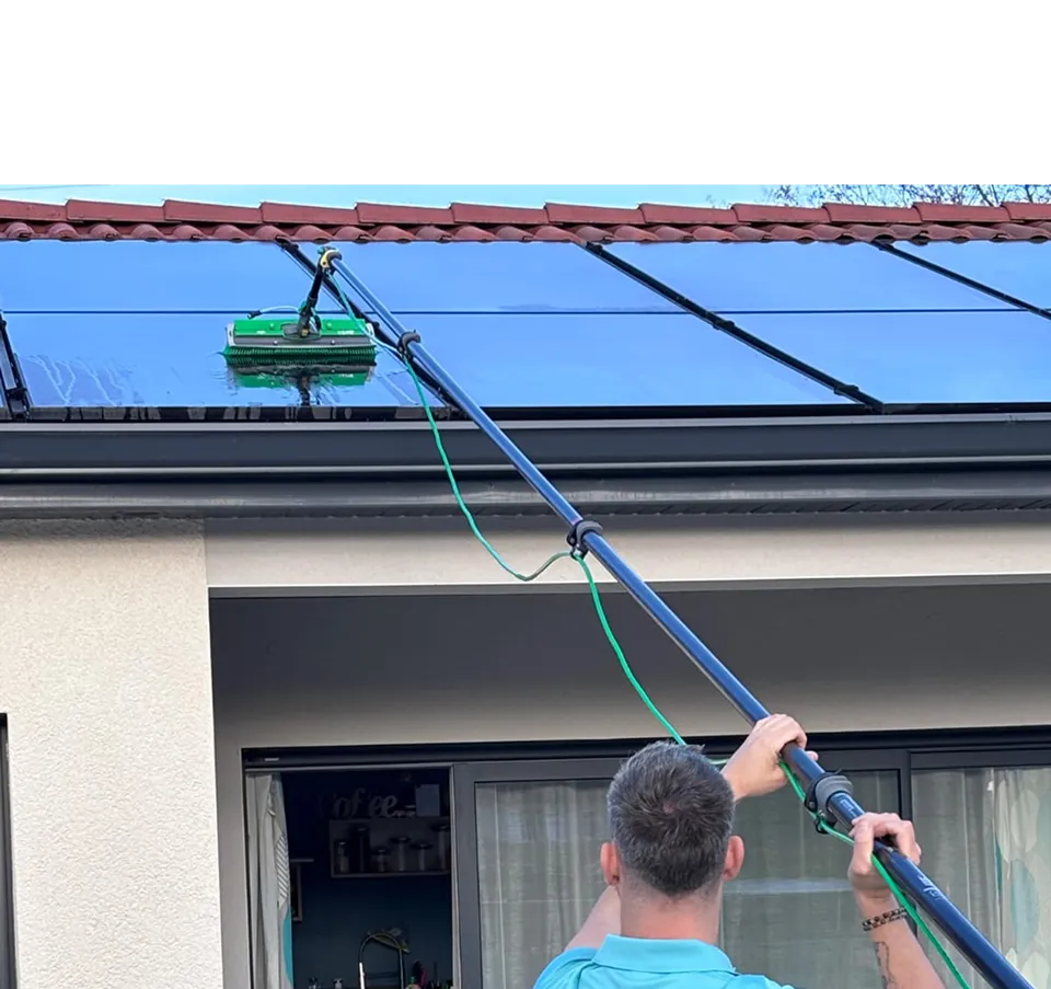Nettoyage panneaux solaires